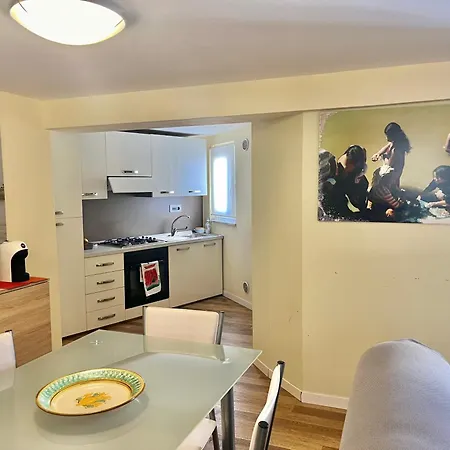 Moncada Apartment